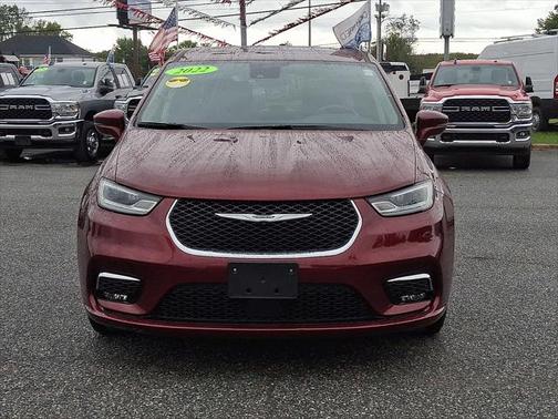 2022 Chrysler Pacifica Hybrid Touring L