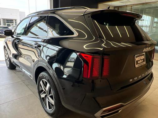 2022 Kia Sorento S