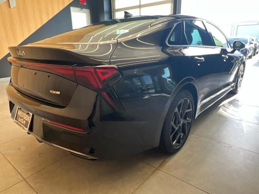 Aurora Black Pearl 2026 Kia K5 GT-Line
