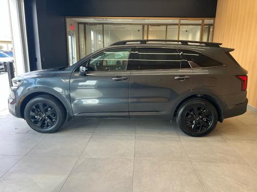 2022 Kia Sorento X-Line S