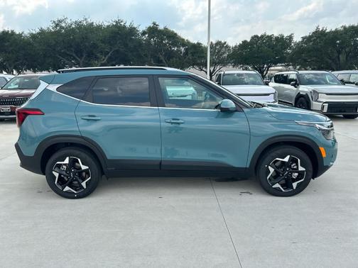 2025 Kia Seltos EX