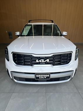 Glacial White Pearl 2024 Kia Telluride SX