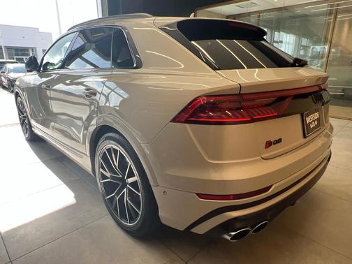 Vicuna Beige Metallic 2023 Audi SQ8 4.0T quattro Premium Plus