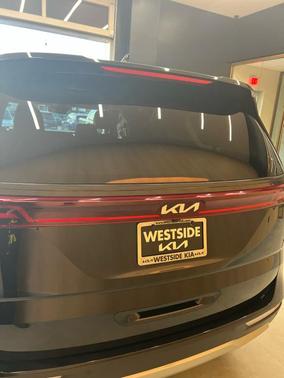 2023 Kia Carnival LX