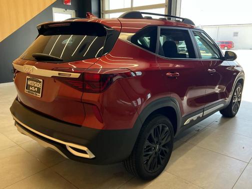 2023 Kia Seltos Nightfall