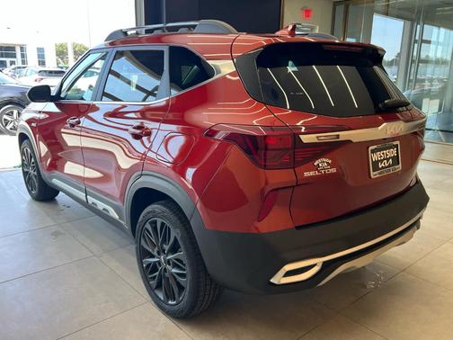 2023 Kia Seltos Nightfall