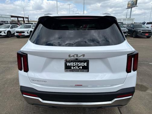 2025 Kia Sorento S