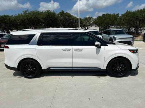 2024 Kia Carnival SX Prestige