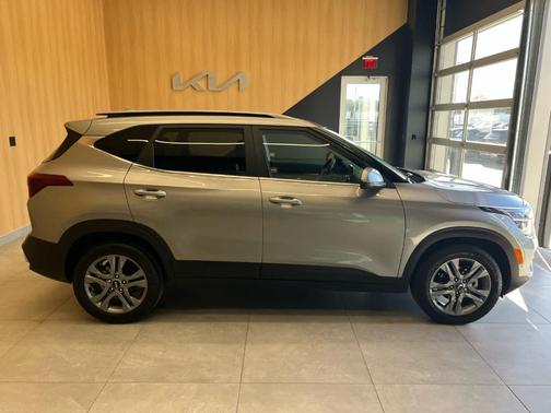 2021 Kia Seltos S
