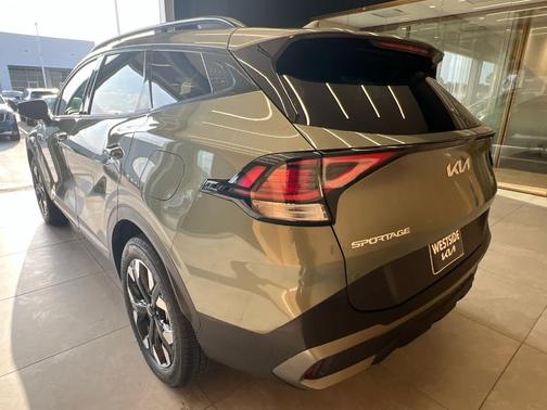 Jungle Green 2023 Kia Sportage X-Line