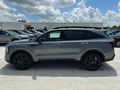 2025 Kia Sorento X-Line EX
