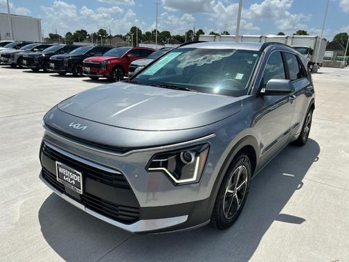 2023 Kia Niro EX