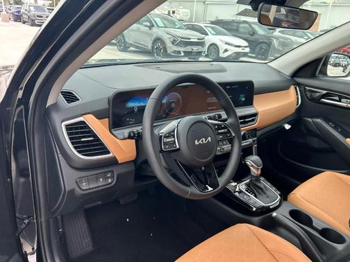 2025 Kia Seltos EX