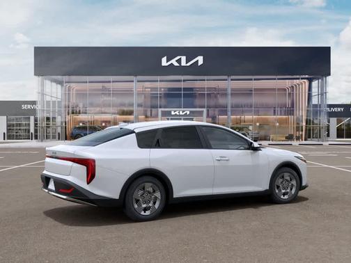 Snow White Pearl 2026 Kia K4 LX