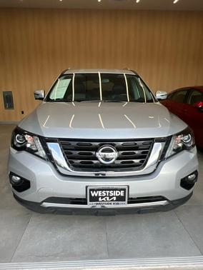 2020 Nissan Pathfinder SL