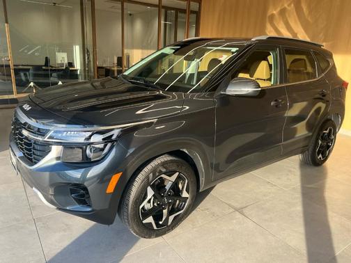 2025 Kia Seltos EX