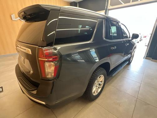 Evergreen Gray Metallic 2022 Chevrolet Tahoe LS