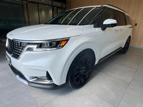 Snow White Pearl 2024 Kia Carnival SX Prestige
