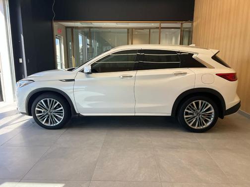 2024 INFINITI QX50 SENSORY