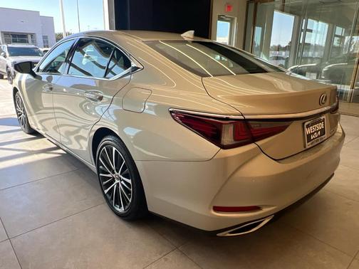 2024 Lexus ES 350 