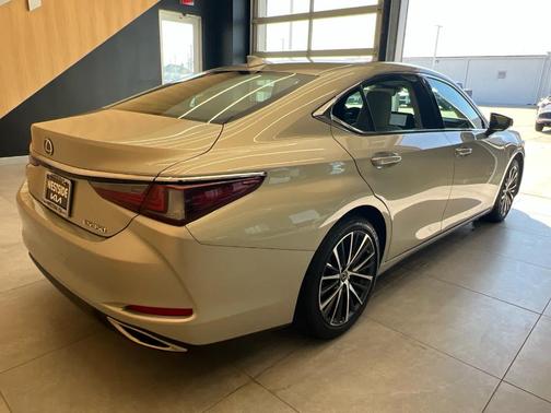 2024 Lexus ES 350 