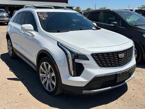 Crystal White Tri-Coat 2021 Cadillac XT4 Premium Luxury