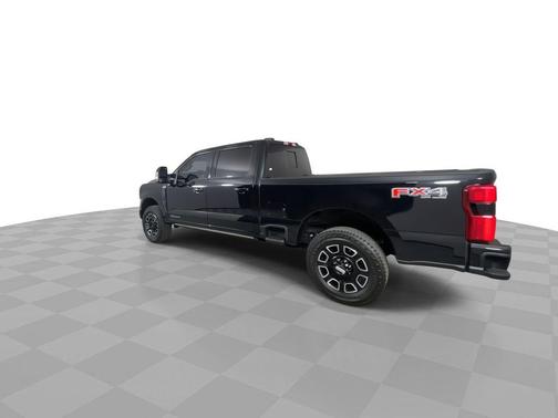 2025 Ford F-250 Platinum