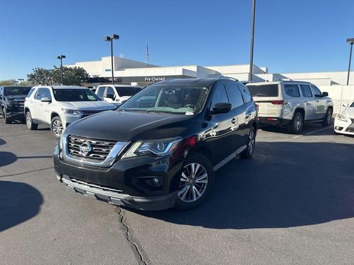2020 Nissan Pathfinder SV