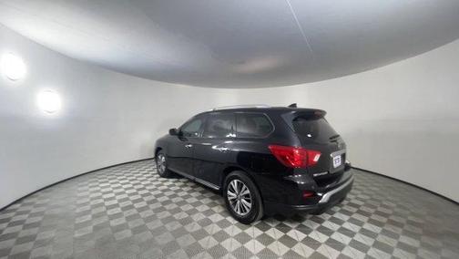 2020 Nissan Pathfinder SV