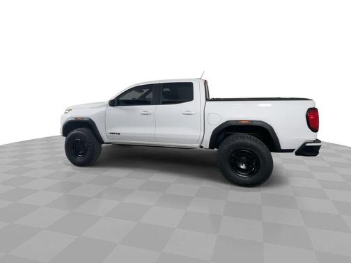 2025 GMC Canyon AT4