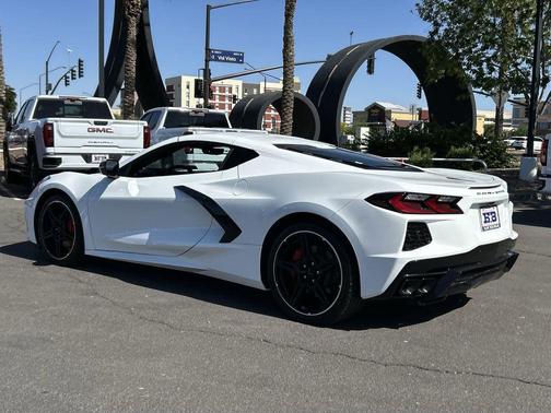 Arctic White 2025 Chevrolet Corvette Stingray w/1LT