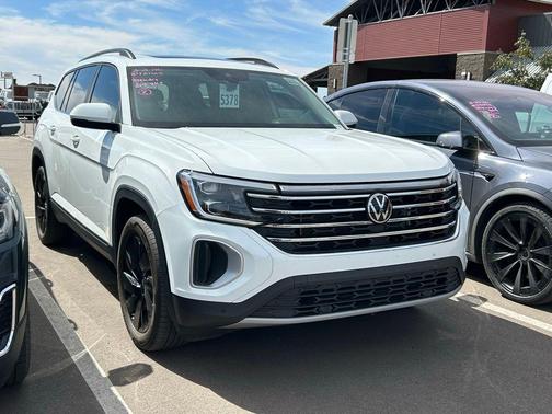 2024 Volkswagen Atlas 2.0T SE w/Technology