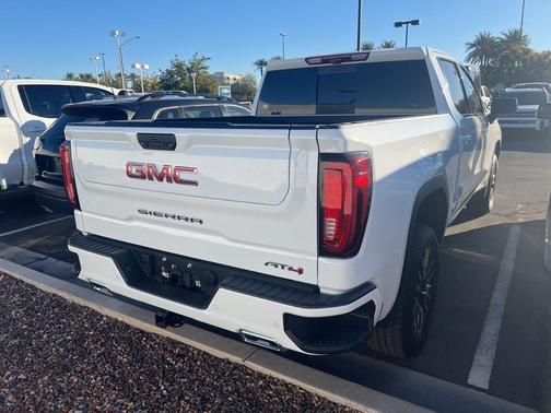 2025 GMC Sierra 1500 AT4