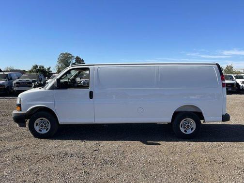 2025 GMC Savana 2500 Work Van