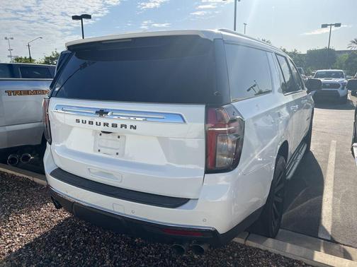 2021 Chevrolet Suburban Premier