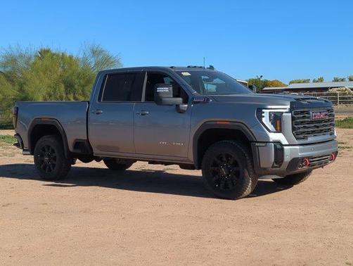 2025 GMC Sierra 2500 AT4