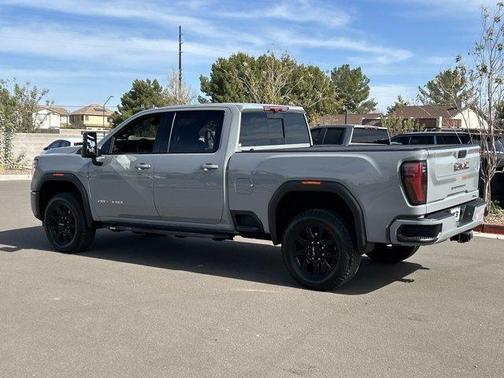 2025 GMC Sierra 2500 AT4