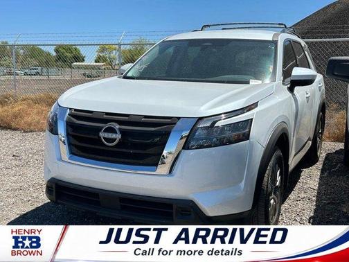 Everest White P 2025 Nissan Pathfinder SV
