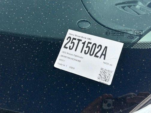Everest White P 2025 Nissan Pathfinder SV