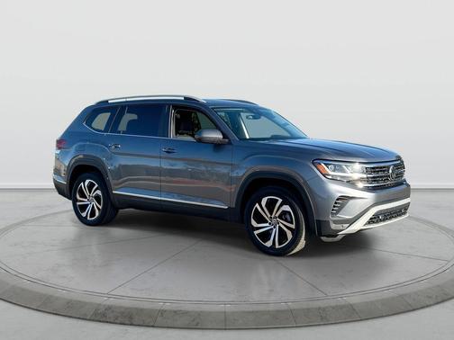 Platinum Gray Metallic 2022 Volkswagen Atlas 2.0T SEL