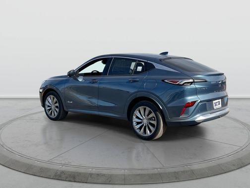 Ocean Blue Metallic 2026 Buick Envista Avenir