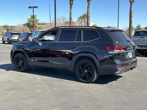 2023 Volkswagen Atlas 3.6L SE w/Technology