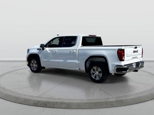 Summit White 2023 GMC Sierra 1500 SLE