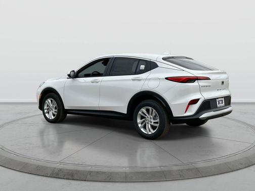 Summit White 2026 Buick Envista Preferred