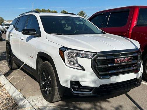 2023 GMC Terrain AT4