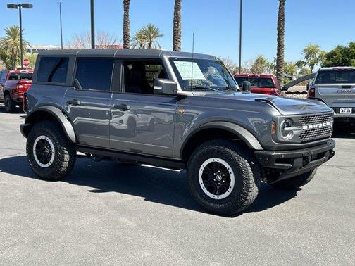 2023 Ford Bronco Base