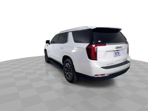 2025 GMC Yukon Elevation