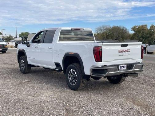 2026 GMC Sierra 2500 SLT