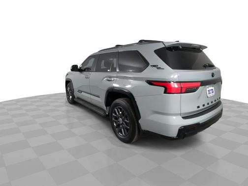 2024 Toyota Sequoia Platinum