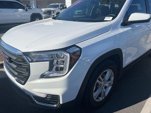 2022 GMC Terrain SLE